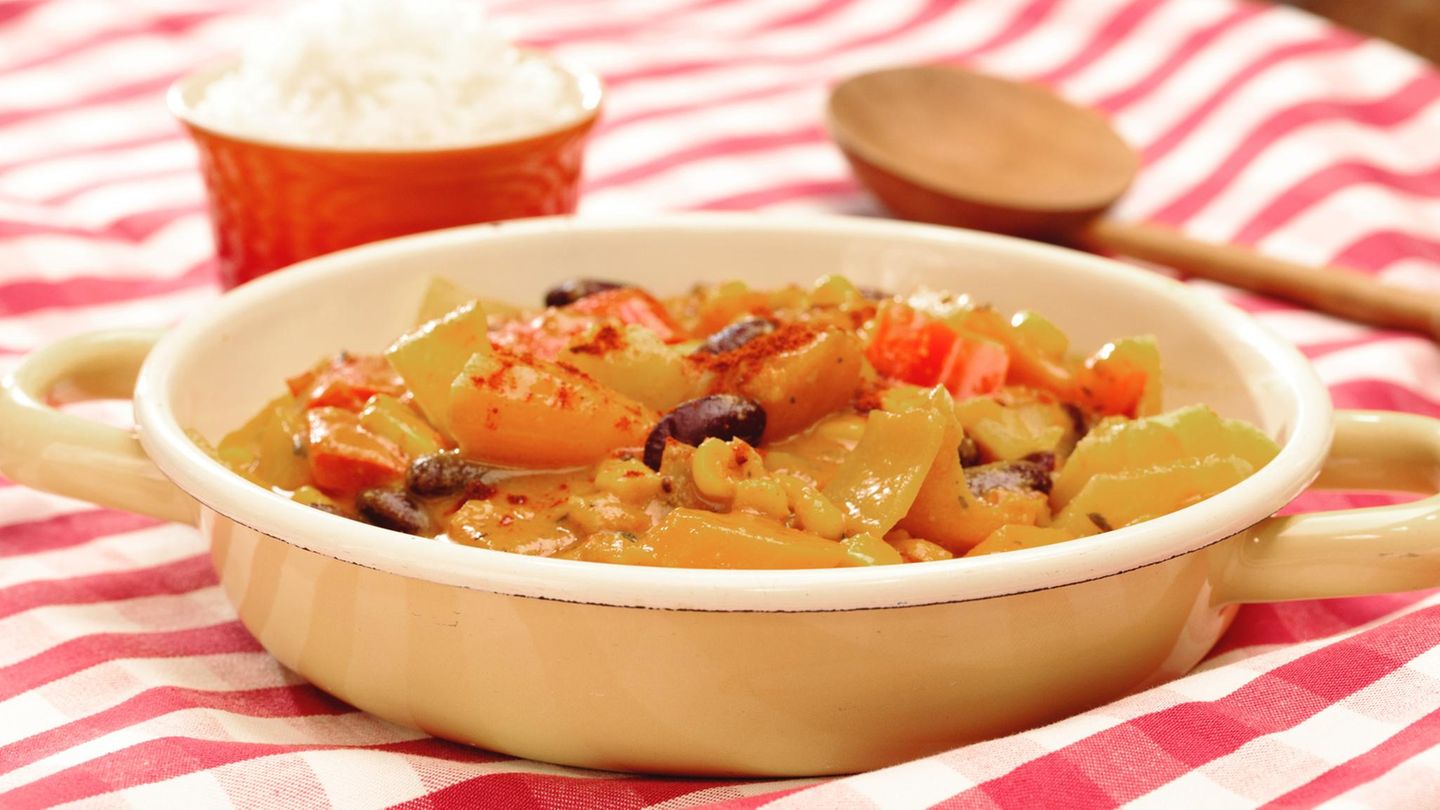 einfach-lecker-vegan-afrikanischer-erdnusseintopf