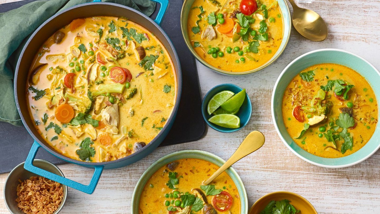 fjt202101090-thai-haehnchen-topf