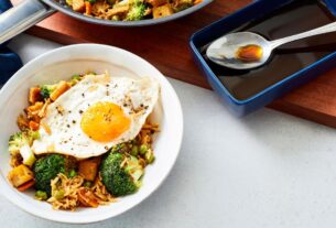 fjt202310104-vegetarisches-nasi-goreng-mit-teriyaki