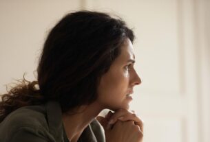 horoskop-ab-oktober-diese-drei-sternzeichen-stecken-in-einem-gedankenkarussell