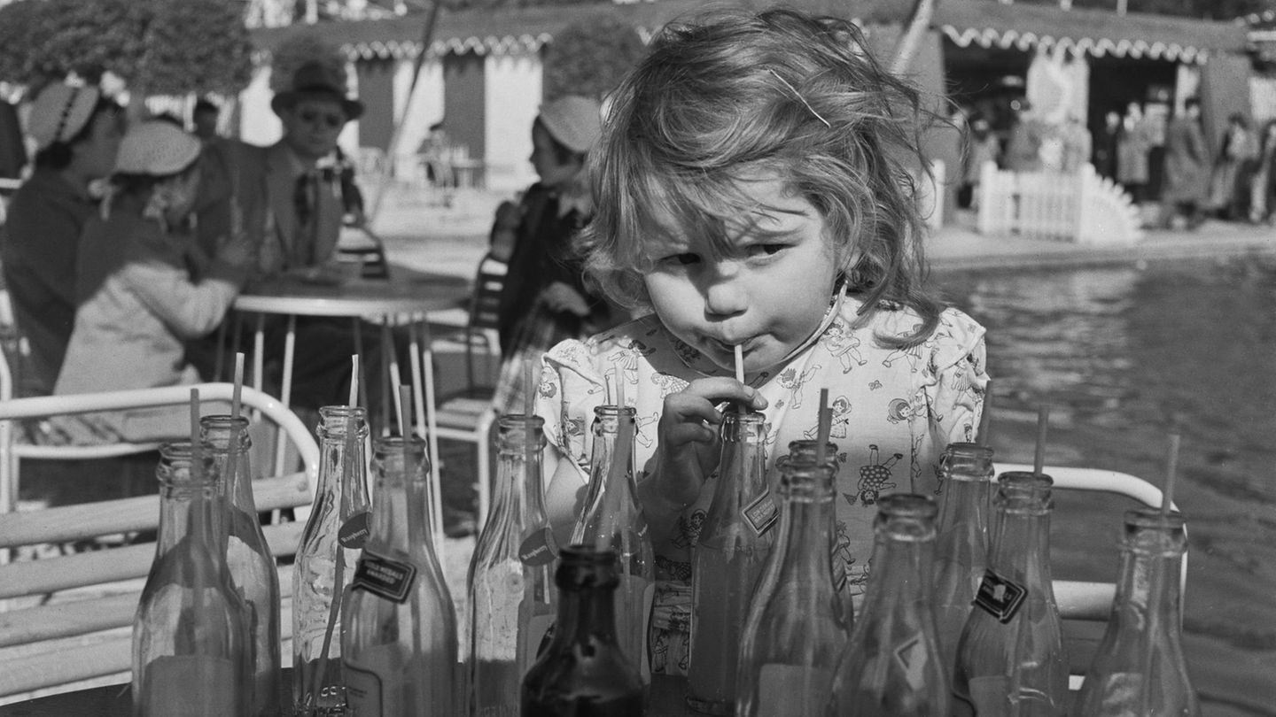 kind-getraenke-2189355895