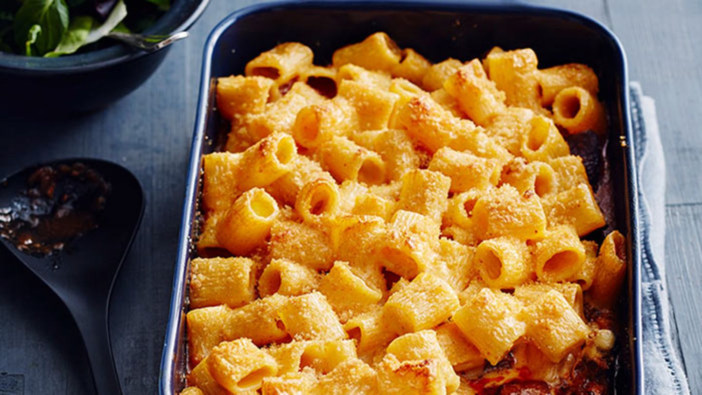 nudelauflauf-mit-rindergulasch-8b2dab4d0885a2053546fed1609e5c9b-eut20170104601-jpg-35701-