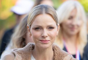 1-charlene-hund-close