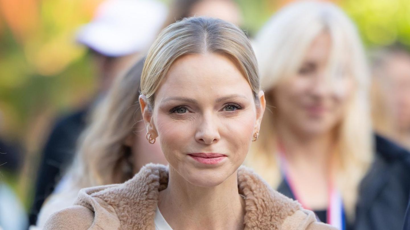 1-charlene-hund-close