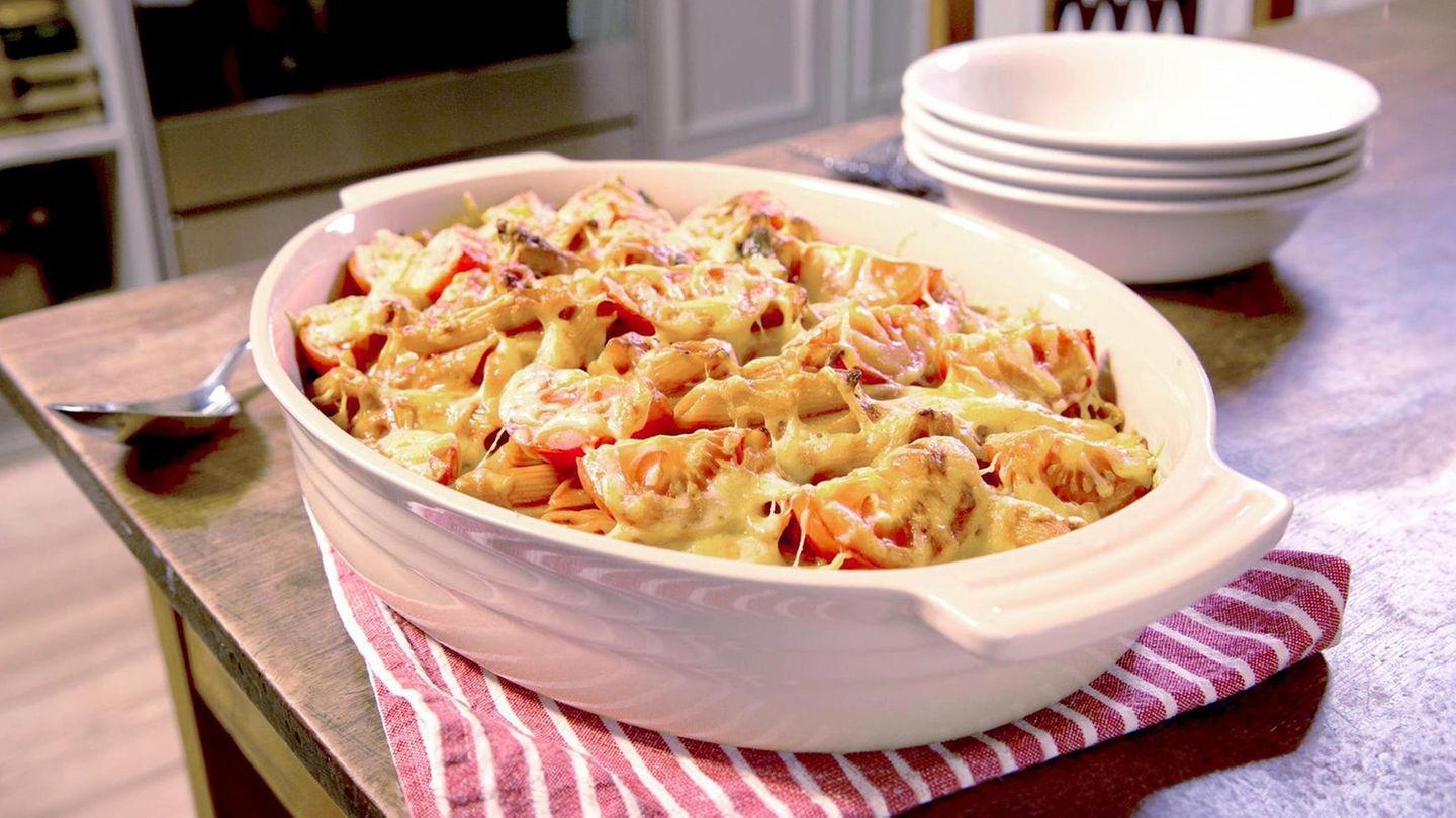 einfach-lecker-bester-vegetarischer-nudelauflauf