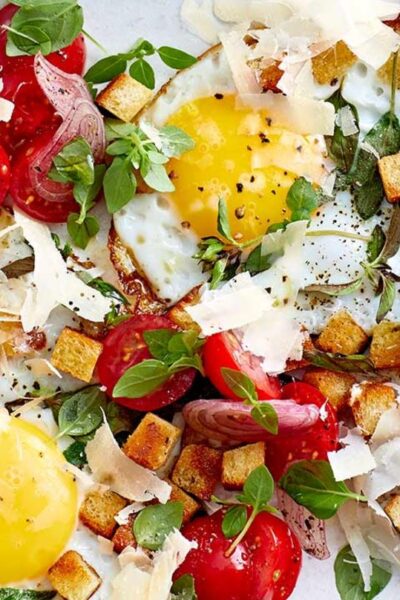 eut202010012-spiegeleier-mit-tomatensalat-jpg-67640-