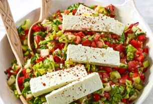 fjt-lc-202102091-tuerkischer-gemuesesalat-mit-feta-1