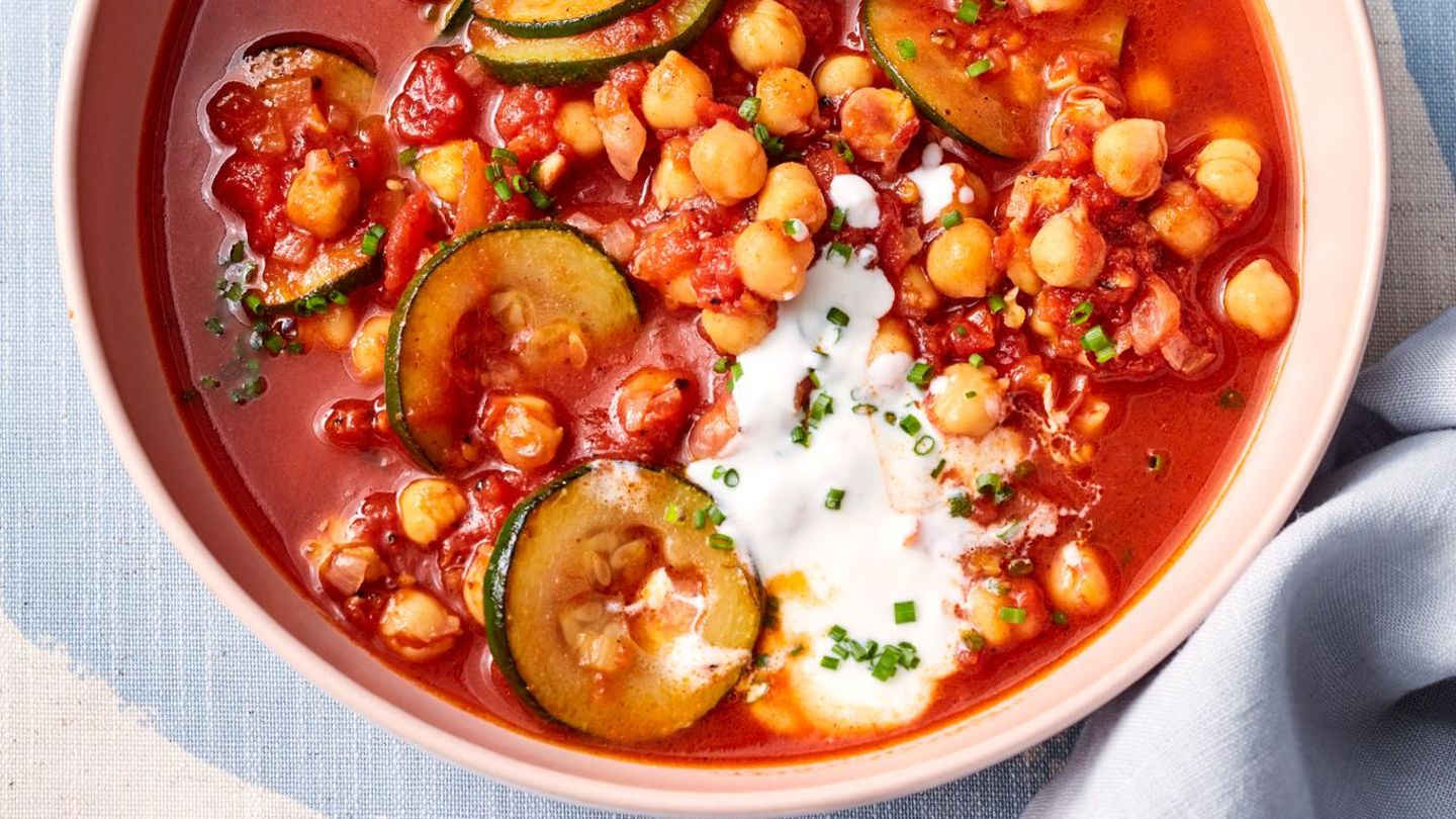 fjt-lc-202401057-kichererbsen-eintopf-mit-tomaten-1