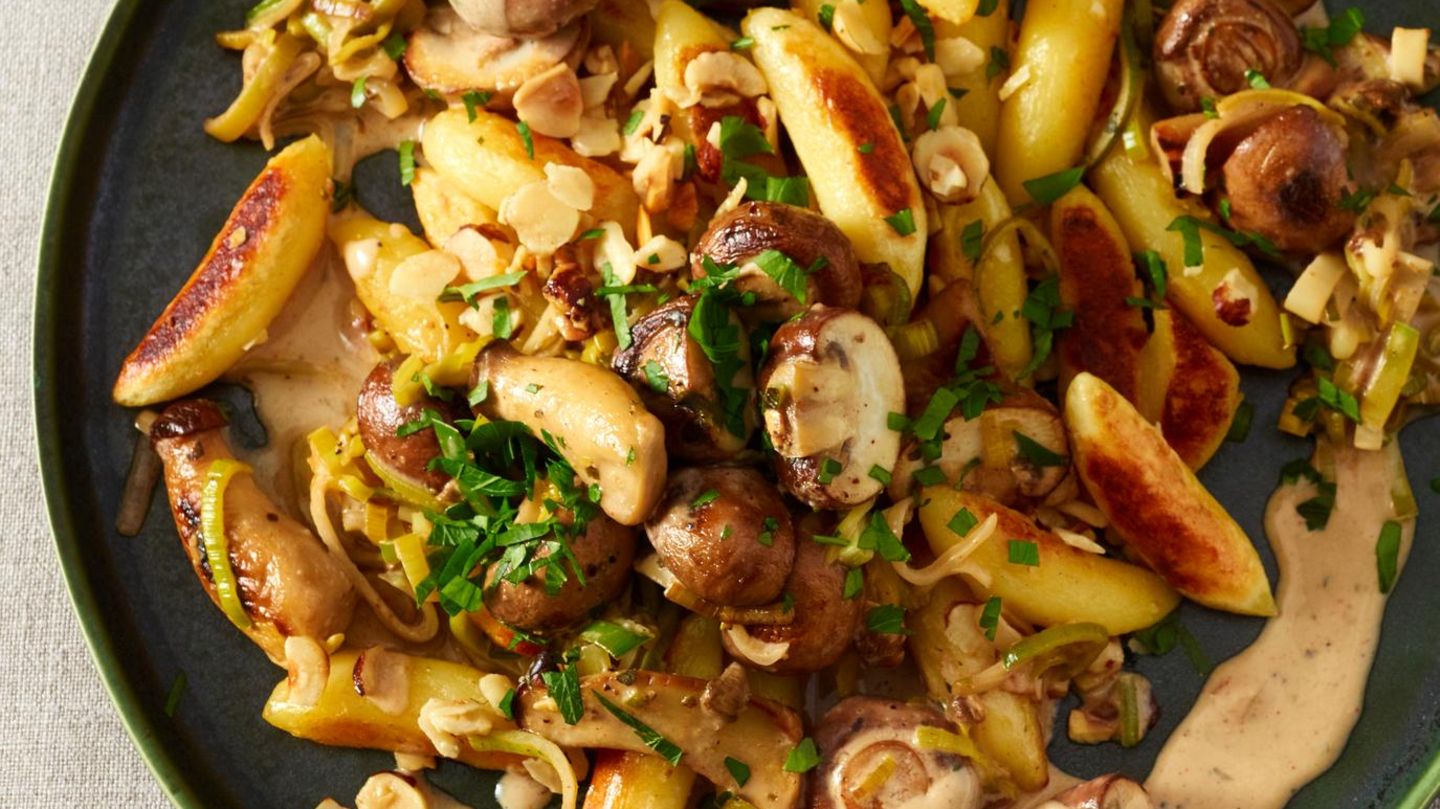 fjt202004095-pilzgulasch-mit-schupfnudeln