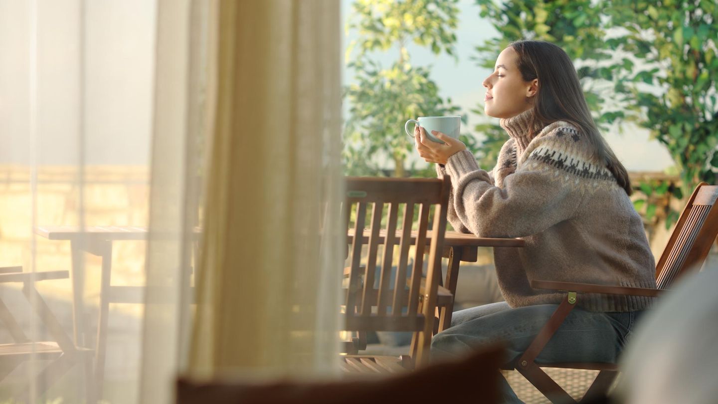 frau-kaffee-265733842