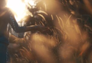 horoskop-von-ihrer-vergangenheit-eingeholt