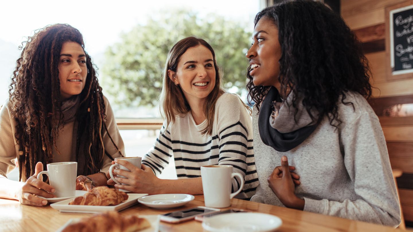 mit-diesen-fragen-machst-du-dich-direkt-zu-gespraechseinstieg-unsympathisch