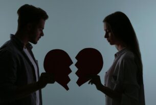 paar-streit-scheidung-212391705