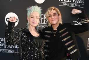 roter-teppich-cindy-lauper