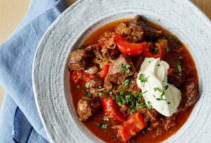 sauerkraut-gulasch-jpg-64894-