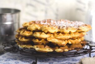 suesse-waffeln-grundrezept-adobestock-64098558-doris-heinrichs