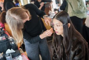 wimperntusche-nicht-schwarz