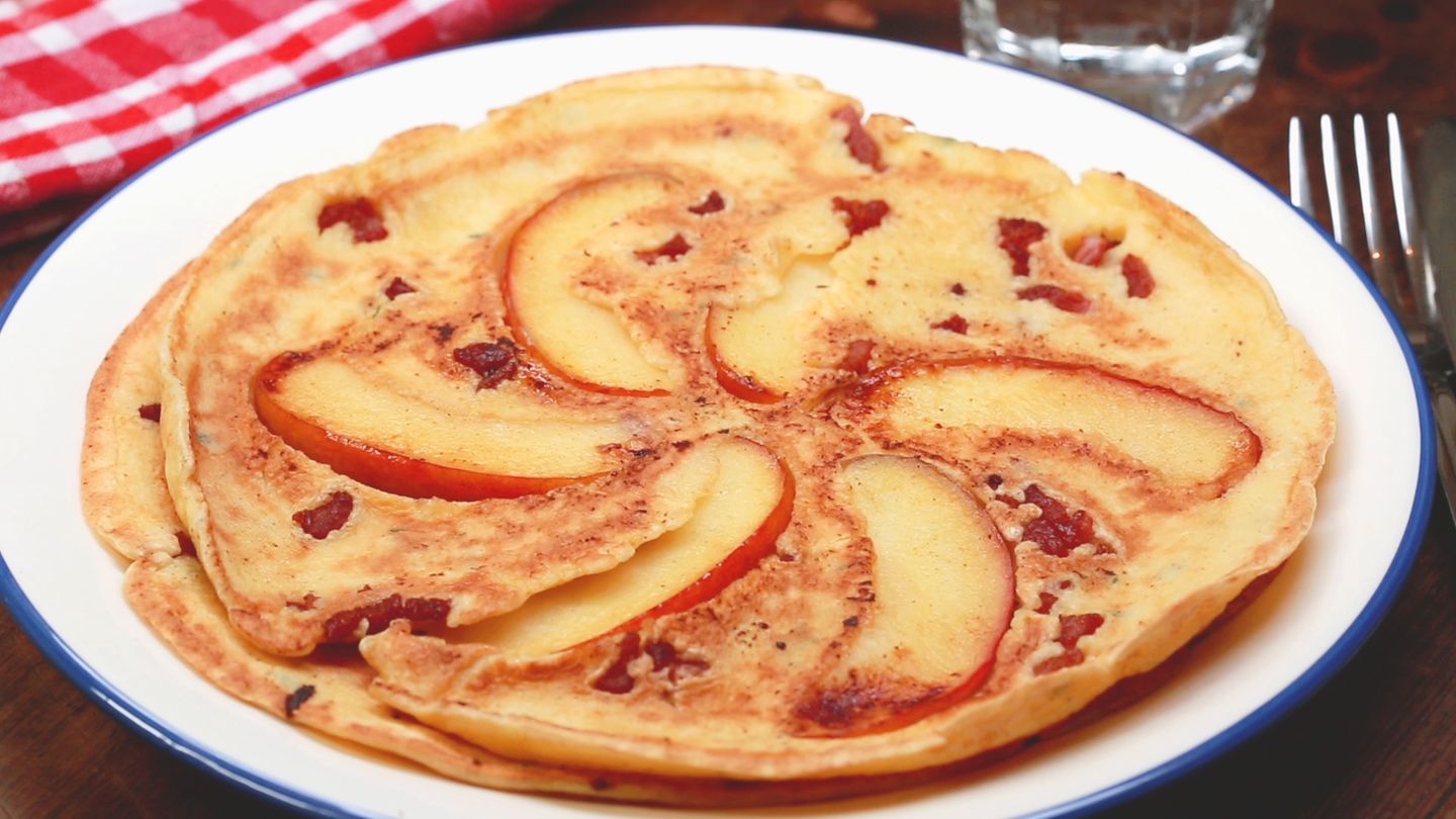 einfach-lecker-apfel-thymian-speckpfannkuchen