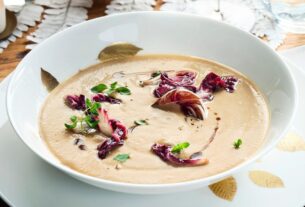 eut2022012052-maronen-gewuerz-suppe-mit-radicchio