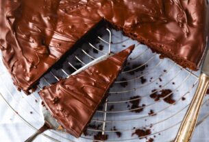 sachertorte-adobestock-105780855-fischer-food-design