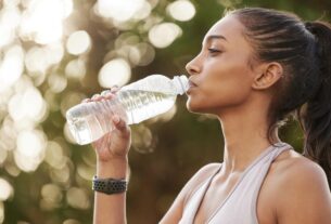 wasser-haltbarkeitsdatum-abgelaufen