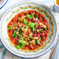 lobio-rote-bohnen-eintopf-mit-walnuessen