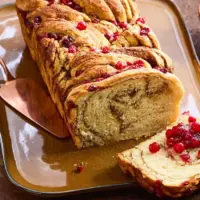 kaffee-zimt-babka-mit-preiselbeeren-54