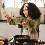 Ab in die Küche!: Kann Kochen gegen Demenz helfen?