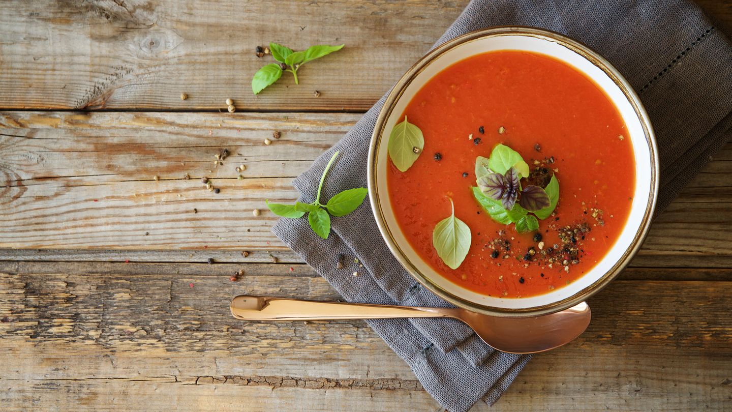 Blitzrezept: Die beste Tomatensuppe mit nur 3 Zutaten