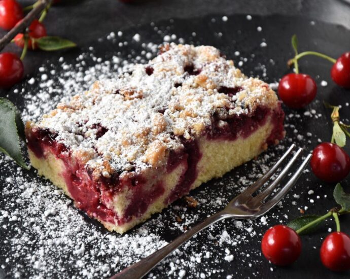 Kuchenrezept von Oma: So wird dein Blechkuchen garantiert perfekt
