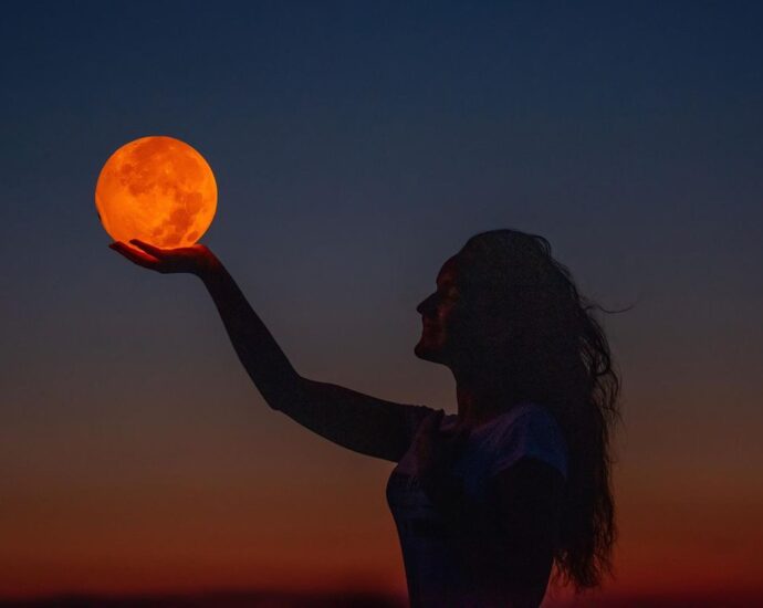 Erdbeer-Vollmond am 29.6.2026: Drei Sternzeichen starten jetzt kraftvoll in einen neuen Lebensabschnitt