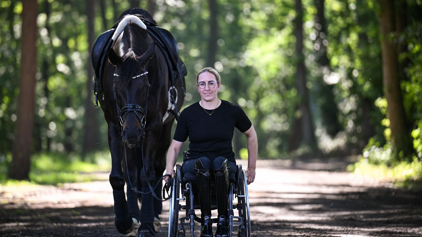 Gelähmt nach Reitunfall: Wie sich Gianna trotzdem zurück in den Sattel kämpfte