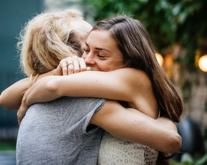 Psychologie: 3 Entscheidungen, die eine Freundschaft ein Leben lang stark machen