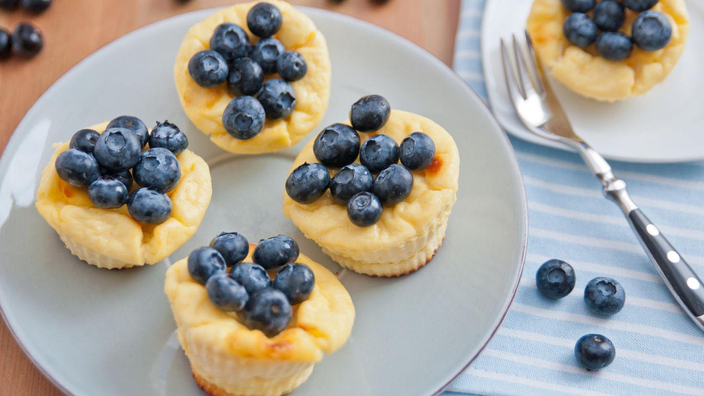 Blitzrezept: Diese gesunden Cheesecake-Muffins sind ein echter Kuchentraum