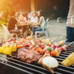 Grillsaison: 3 Lebensmittel, die nicht auf den Grill dürfen, auch wenn das viele tun