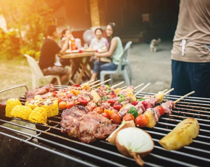 Grillsaison: 3 Lebensmittel, die nicht auf den Grill dürfen, auch wenn das viele tun