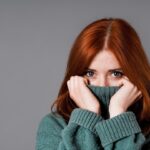 Schüchtern?: 3 Flirt-Tipps für Introvertierte, die ohne komisches Gefühl Kontakt schaffen