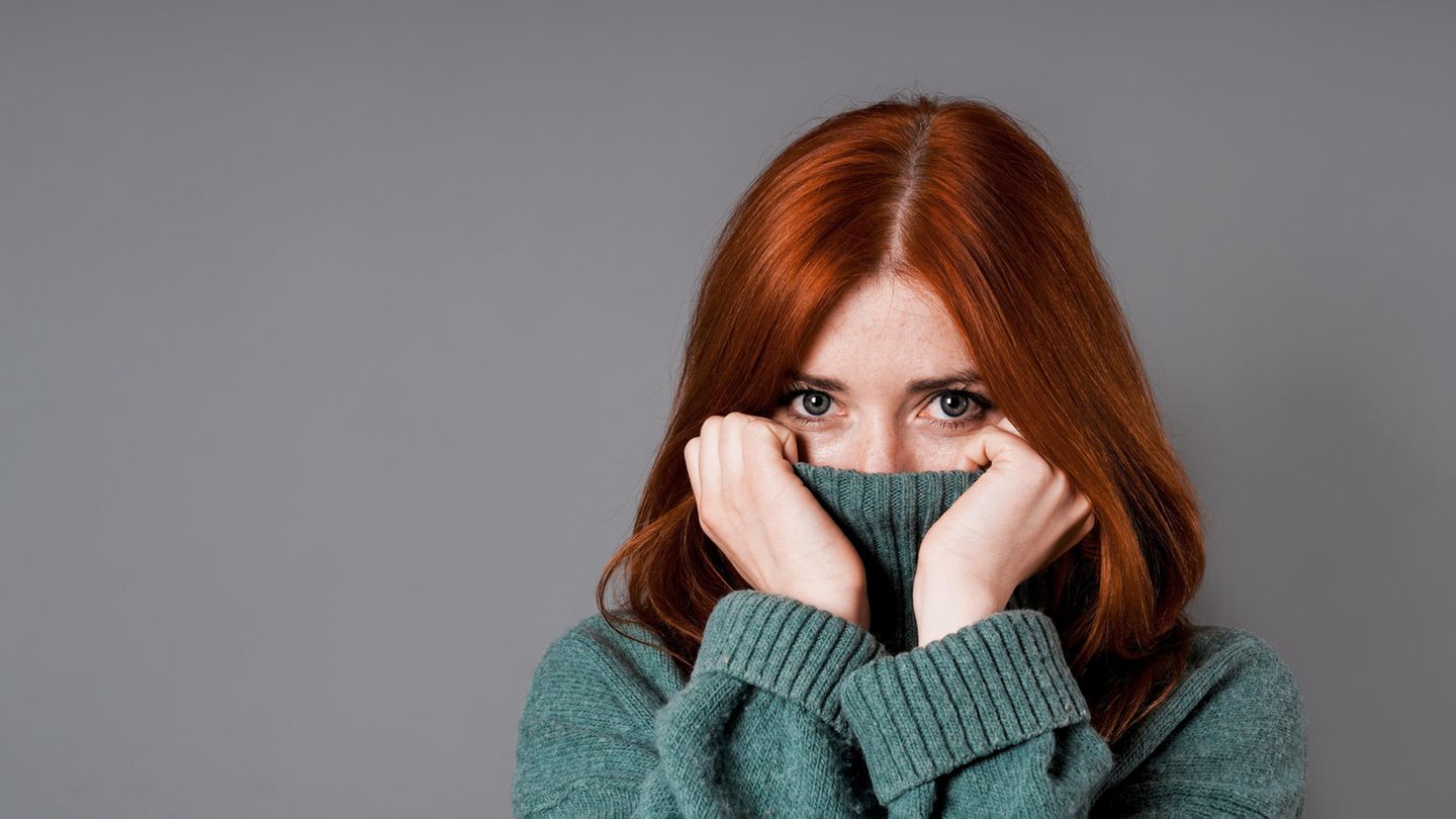 Schüchtern?: 3 Flirt-Tipps für Introvertierte, die ohne komisches Gefühl Kontakt schaffen