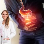 Blähbauch, Müdigkeit & Co.: Diese 3 Warnsignale ignorieren die meisten Menschen – laut Darmärztin