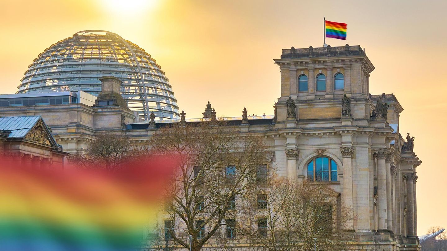 Leihmutter-Affäre: Ist Jens Spahn ein Opfer?