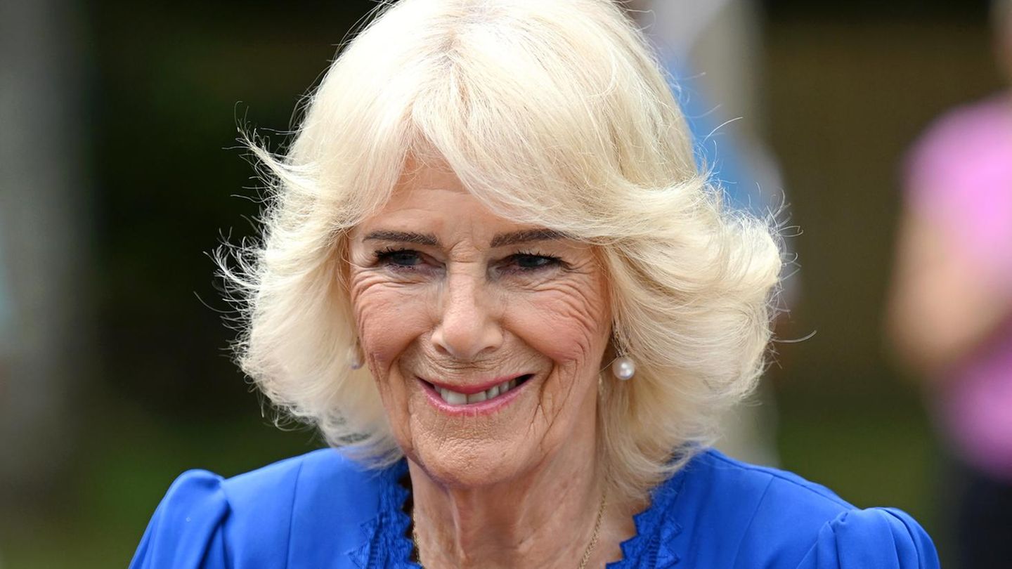 Königin Camilla : Sie ist die Queen der zeitlosen Eleganz – und das können wir von ihr lernen