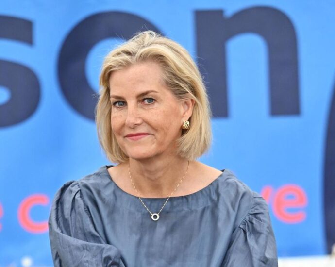 Royale Frisuren: Mit dem Schnitt liefert sie uns die schönste Frisur des Sommers