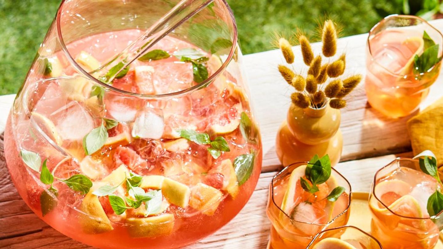 Bowle: Prickelnde Rezepte mit frischen Früchten