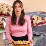 Wochenend-Blitzrezept: Food-Redakteurin Vivi backt mit euch den schnellsten Pflaumen-Streuselkuchen aller Zeiten