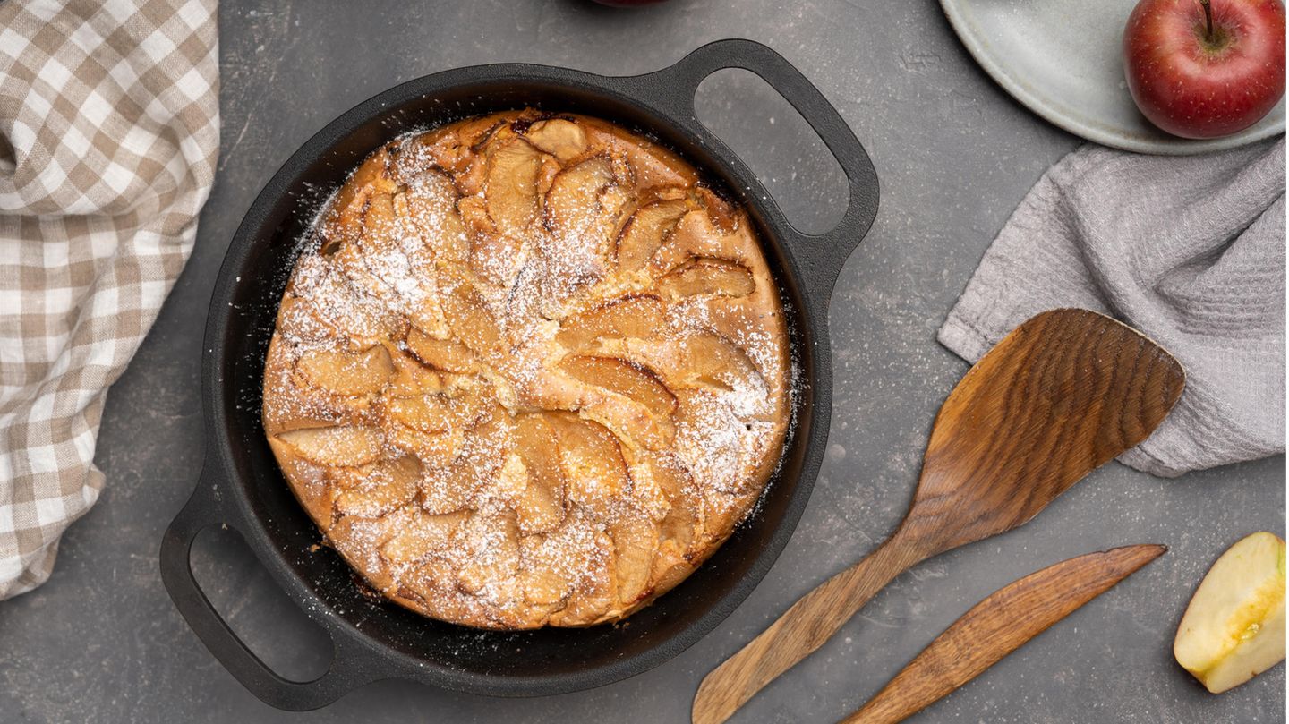 Wochenend-Blitzrezept: Besser als der Ofen: Dieser Apfelkuchen wird erst in der Pfanne perfekt