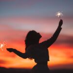 Wochenendhoroskop ab 7.8.2026: Auf diese 3 Sternzeichen kommt eine schöne Überraschung zu