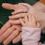 In zwei Welten zu Hause: Wie eine Familie versucht, in zwei Kulturen zu Hause zu sein