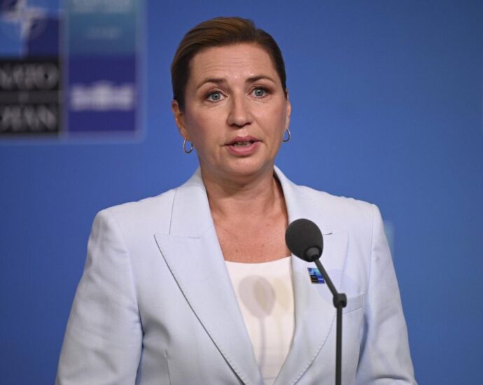 Mette Frederiksen: Premierministerin wehrt sich gegen Kommentar zur Nase