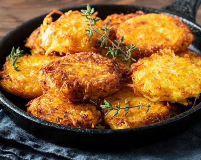 Kartoffelpuffer: Knuspriges Blitzrezept mit nur 4 Zutaten