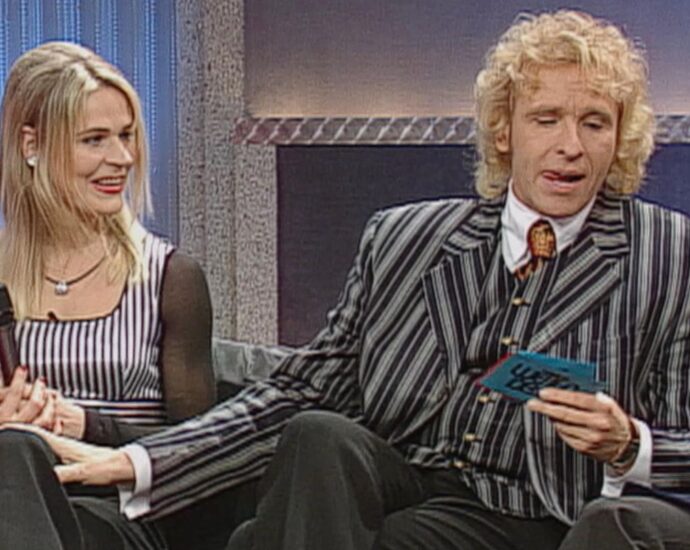 Sexismus im TV der 90er: "Wenn ich das sehe, bleiben mir die Chips im Hals stecken"